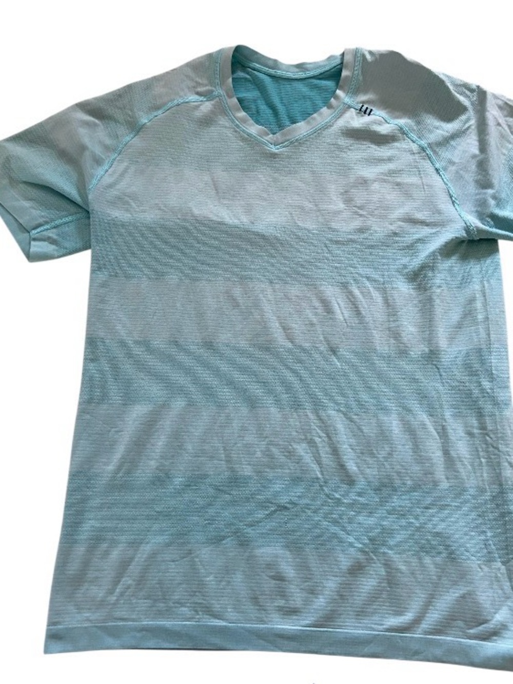 Lululemon Blue Men's V-Neck Performance Tee size M